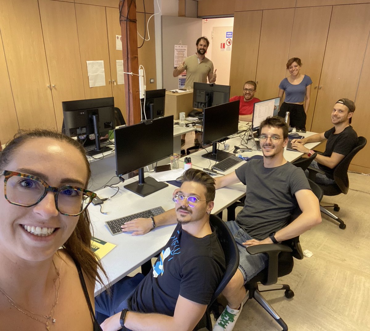 ToBe_srl's tweet photo. 😎 Piccola pausa per il nostro team: dopo settimane e mesi intensi, è arrivato il momento di spegnere i pc e godersi un pò di relax per tornare più carichi di prima!
🚀 Novità e cambiamenti sono all'orizzonte, tenetevi pronti.
#SeedingInnovation #LiFi #SummerModeOn https://t.co/ZjNvPE5x3I