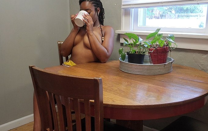 Good morning g-spot ticklers ❤️ https://t.co/P2yBu9L72u<a href="/tag/natural"class="tags"><span>#natural</span></a><a href="/tag/ebony"class="tags"><span>#ebony</span></a><a href="/tag/shower"class="tags"><span>#shower</span></a><a href="/tag/erotica"class="tags"><span>#erotica</span></a><a href="/tag/onlyfans"class="tags"><span>#onlyfans</span></a><a href="/tag/sellingcontent"class="tags"><span>#sellingcontent</span></a>