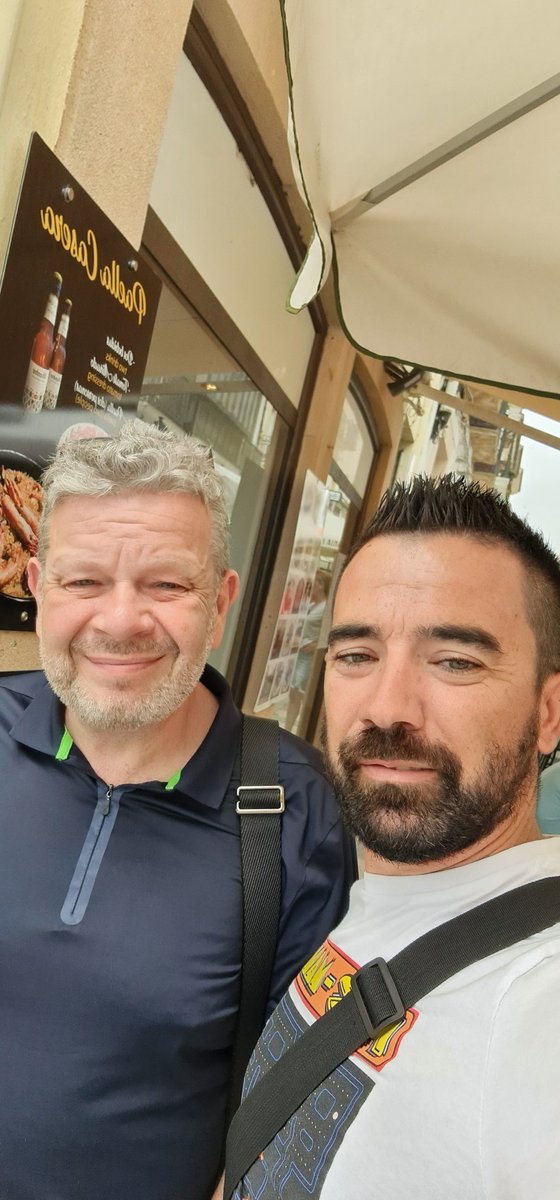draku18's tweet photo. @albertochicote Un Grande y amable como el solo,mil Gracias Alberto ⭐️⭐️⭐️⭐️⭐️ https://t.co/ezmpF08juT