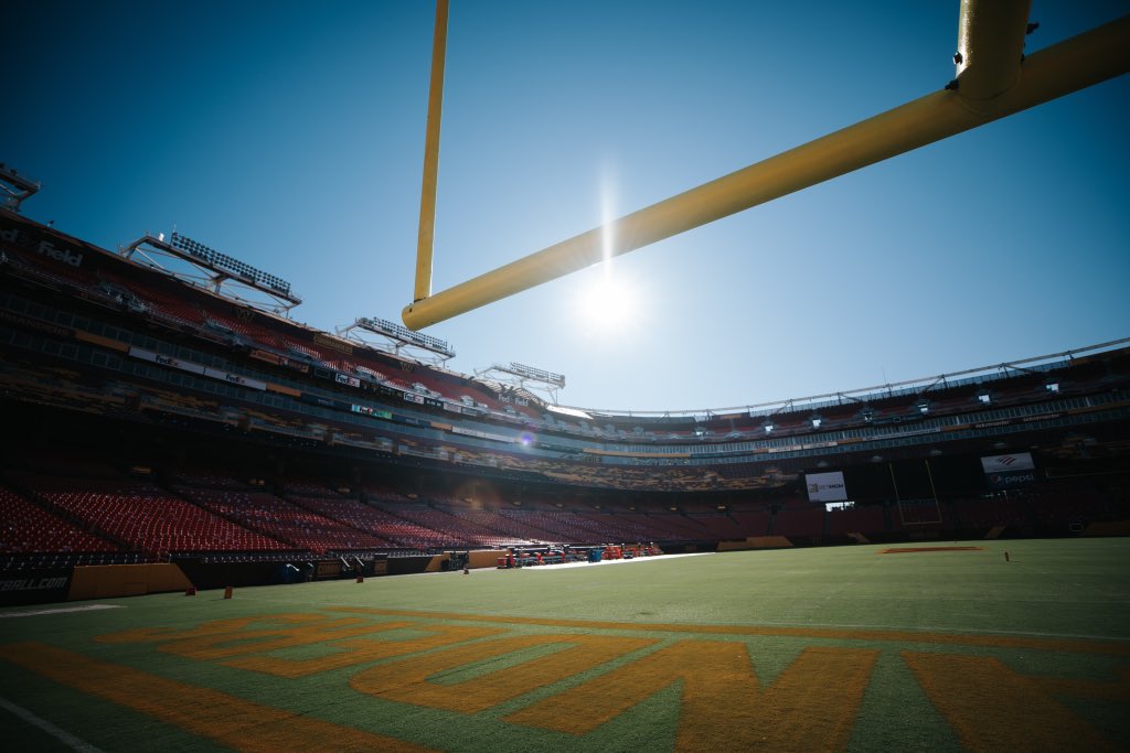 Ahhh smells like football