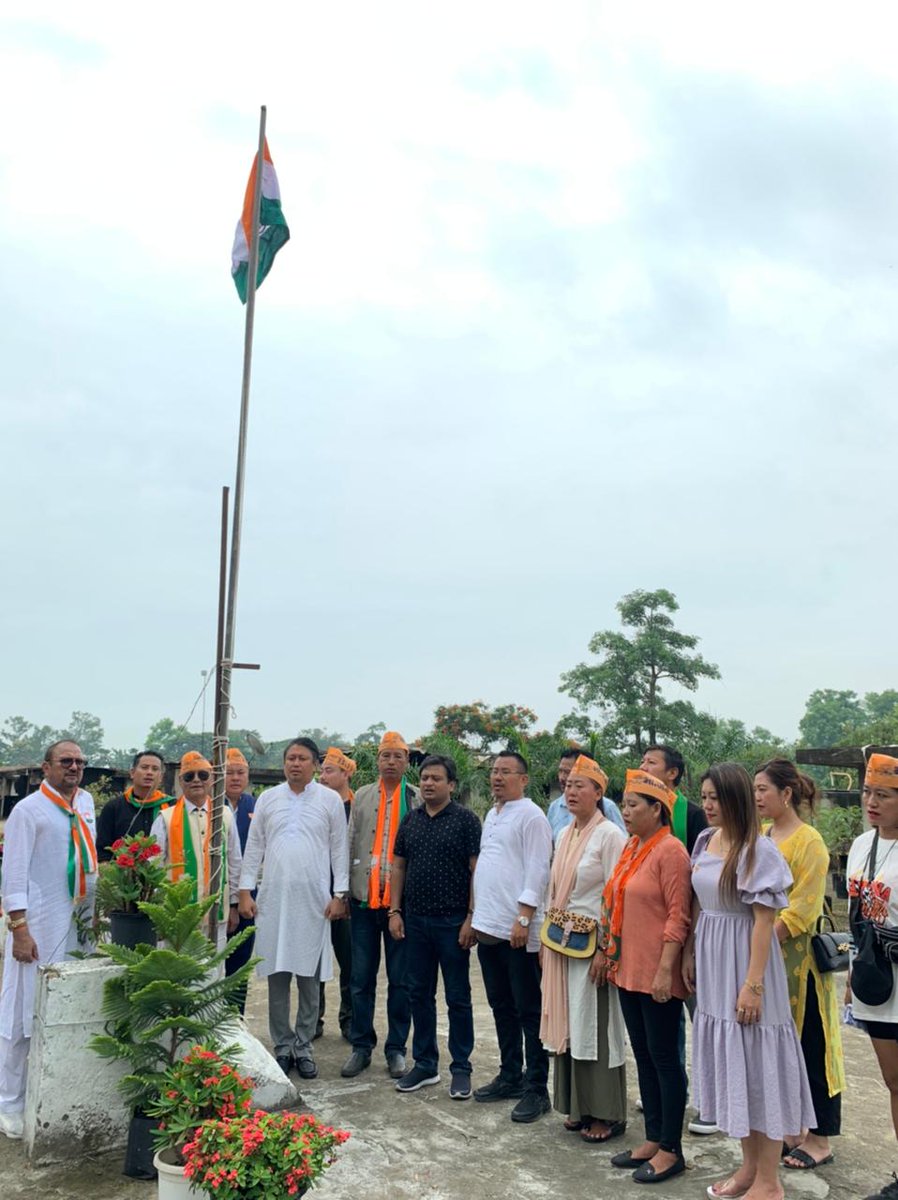 BjpDimapur's tweet photo. On the occasion of Azadi ka Amrit Mahotsav Har Ghar Tiranga campaign, Shri.Jacob Zhimomi, Hon'ble Minister PHED,GoN unfurled National Flag at BJP Dimapur District Office along with the Party Karyakartas.@narendramodi @JPNadda @blsanthosh @abhaygiribjp @AlongImna @YanthungoPatton https://t.co/vJl1K0S3rw