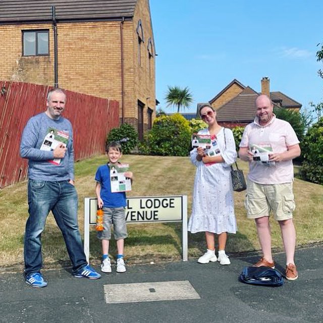 CllrSiLee's tweet photo. Lovely day to be out and about around Royal Lodge with my colleague Cllr John Gallen and other SDLP activists. https://t.co/mANmbBRfnS