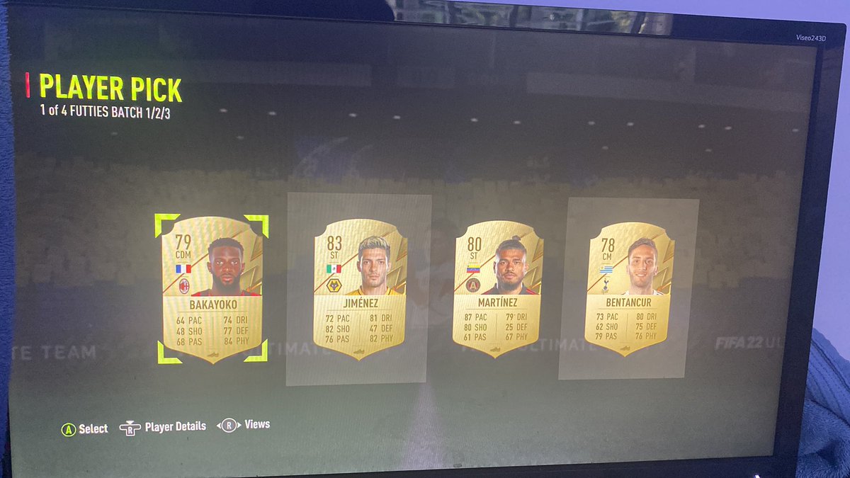 DokuCFC's tweet photo. Fulll gold futties pick @EASPORTSFIFA  compansation? @EASPORTSFIFA https://t.co/q5K4y4KzIs