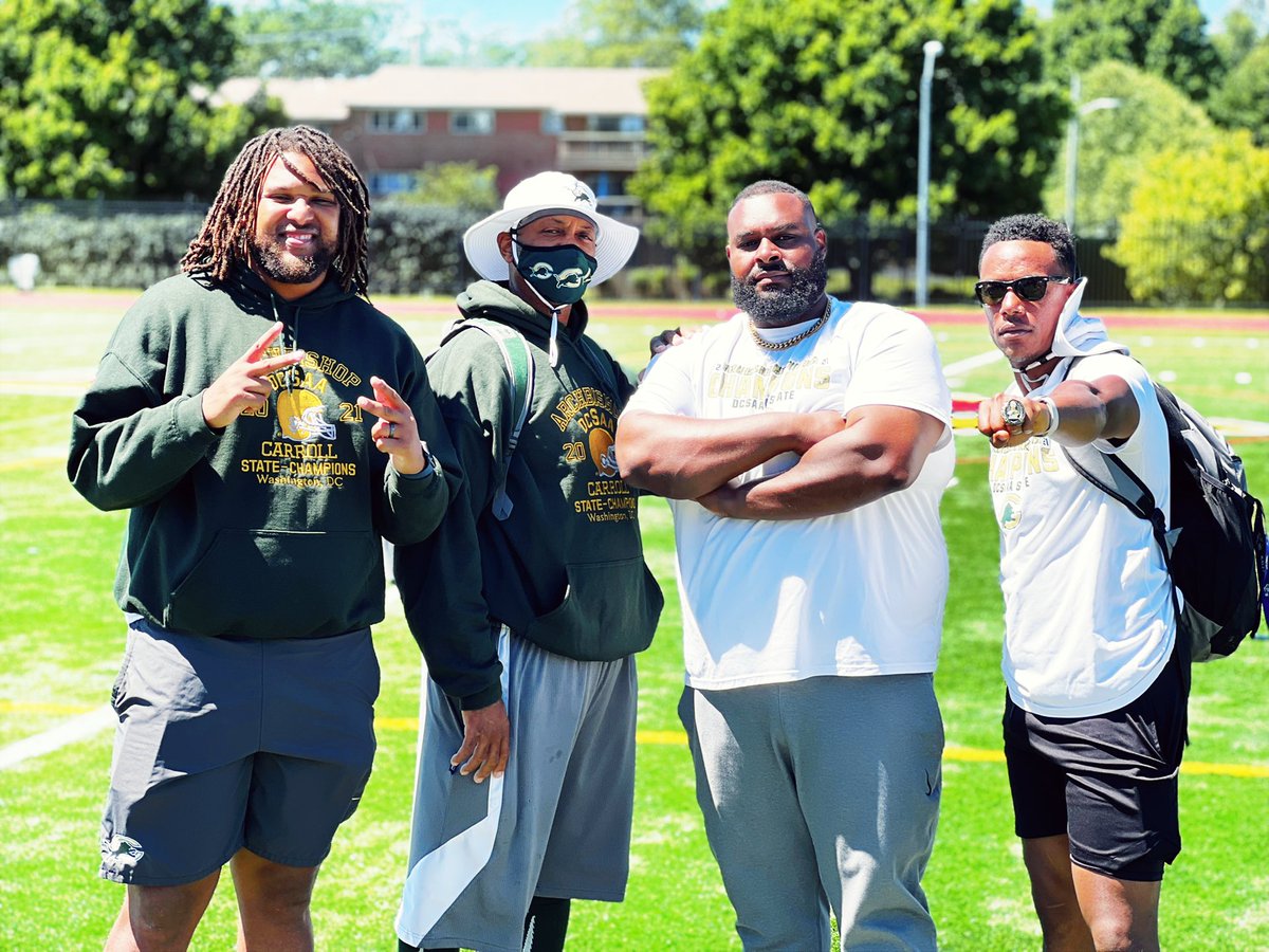 CoachQuick_'s tweet photo. Defensive Staff came ready for scrimmage One. #sayGREEN #llMoe #bigCARROLL https://t.co/UQWgIpGRYe