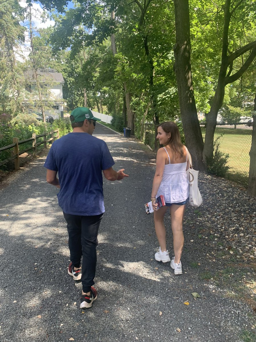DanMiressiCT's tweet photo. It's Super Saturday for #FazioForSenate and we're out knocking on doors! To really have a #CTRedWave all of us need to stand together for the PEOPLE and bring a REAL POPULIST referendum to Hartford and the establishment this November @CTGOP @ryanfazio #TakeBackCT https://t.co/Y8WR8o8Ou8