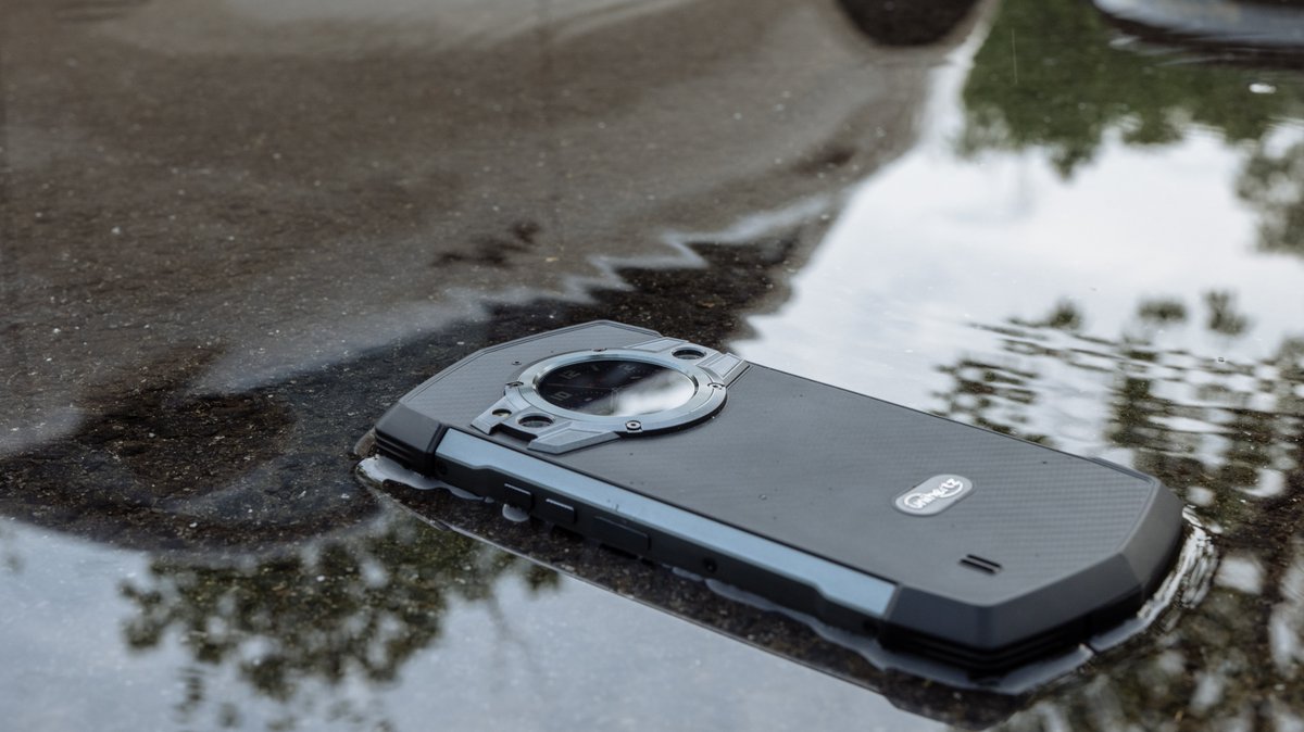 UnihertzDE's tweet photo. Treffen Sie immer einen Regenguss, wenn Sie Pläne haben? Es ist keine große Sache, wenn Sie mit einem #UnihertzTickTock nehmen.😜 🌧️
🛒https://t.co/AUocKV7e4t
#Unihertz #TickTock #5G #robustesTelefon https://t.co/oUDP4igQCR