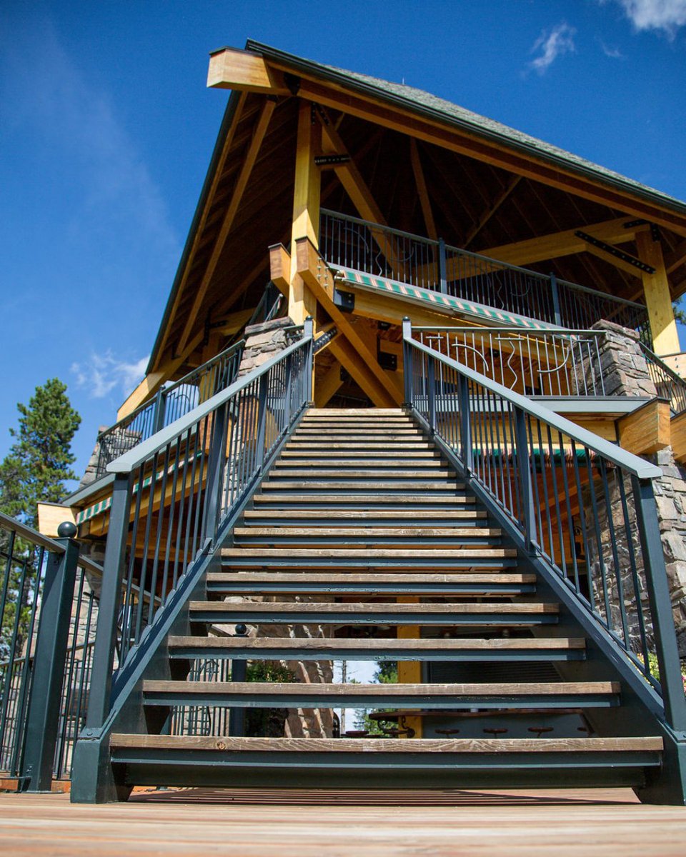 POV: On your way to the patio 🍺

#atazuridge #azuridge #yyceats #yycfoodie #calgaryfoodie #yycpatio #patioseason #yycbrews  #priddisalberta #calgary #calgarylifestyle #yycnow