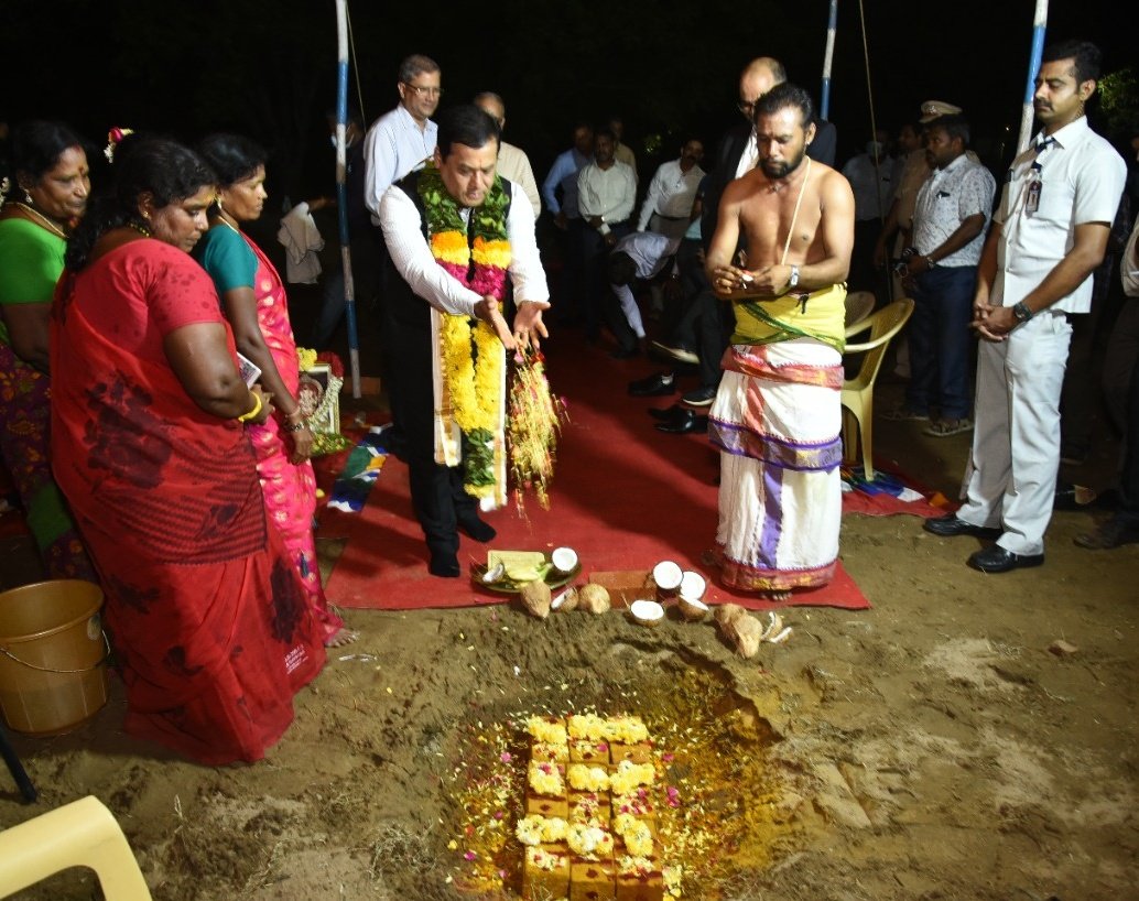 sarbanandsonwal's tweet photo. Happy to lay the foundation stone of a  Seafarers Club at the Kamarajar Port Limited in Chennai this evening. https://t.co/aZm2ear2eG