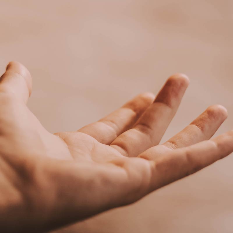 DouglasJames77's tweet photo. Left-Handers Day ✋ #LeftHandersDay https://t.co/hv5wavzTGD 
Lefties Unite! https://t.co/M5h55VXdtS