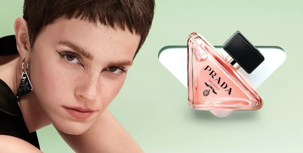 emwatson_ua's tweet photo. @EmmaWatson is a new face of @Prada’s Paradoxe and russia still is a #russiaisaterrorisstate https://t.co/JvgQTiF6Io