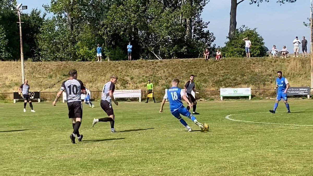 videographer71's tweet photo. And here is the link to watch the highlights of today’s Midlands League Match between @ClubDownfield and @LocheeUnitedJFC https://t.co/HCmOhd6BWf https://t.co/fogLEvhmlj