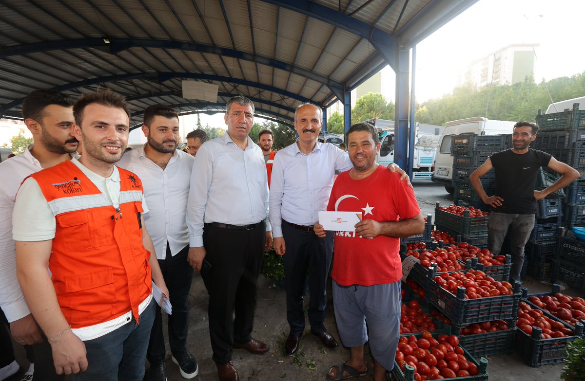 necatiokay's tweet photo. 📍 Doğukent 

AK Partimizin kuruluş yıldönümü münasebetiyle Cumhurbaşkanımızın göndermiş olduğu mektupla birlikte selamını hemşehrilerimize ilettik.🫂

Biz, her geçen gün büyüyen ve kendini yenileyen büyük bir aileyiz.😊
#1dik21olduk https://t.co/TZMnf2q3NJ