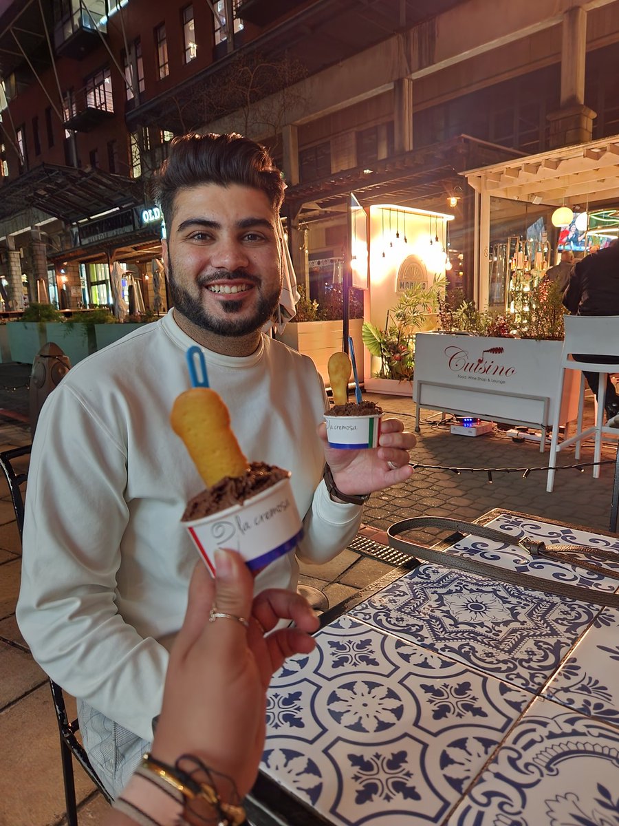 aqsaNess's tweet photo. Can't post these on @instagram so here you go twitter... my food adventure today https://t.co/1CQPQZUbhw