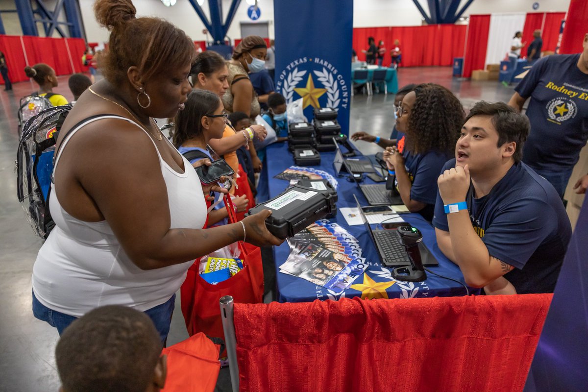 Houston Mayor's Office (@houmayor) on Twitter photo Thank you <a href="/RodneyEllis/">Rodney Ellis</a> for securing 500 hotspots for students at the mayor’s #Back2SchoolFest!! Kids will have the connectivity they need to access the internet. Due to the sponsor's generosity, thousands of kids will have the tools they need for a successful school year. Thank you <a href="/RodneyEllis/">Rodney Ellis</a> for securing 500 hotspots for students at the mayor’s #Back2SchoolFest!! Kids will have the connectivity they need to access the internet. Due to the sponsor's generosity, thousands of kids will have the tools they need for a successful school year.