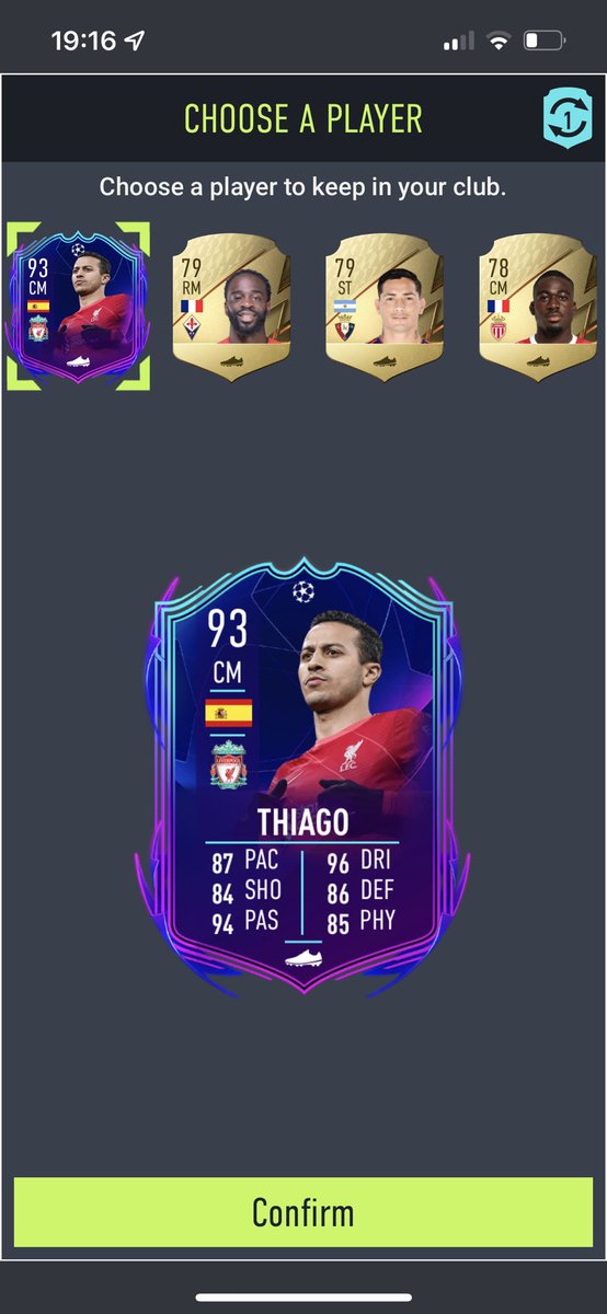 DanielCullen_'s tweet photo. @EASPORTSFIFA @EAFIFADirect why is the futtie player pick 1 of 4 giving me golds https://t.co/KetLX2Jc2K