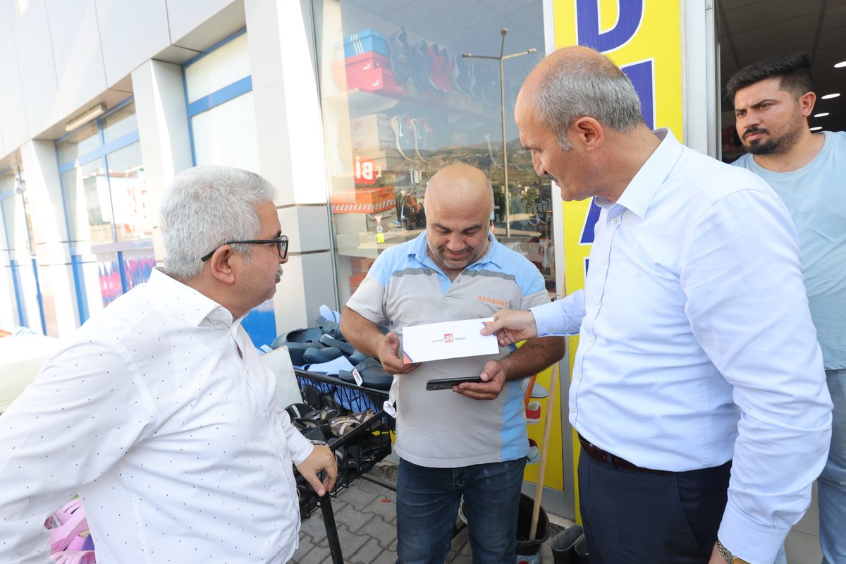 necatiokay's tweet photo. 📍 Doğukent 

AK Partimizin kuruluş yıldönümü münasebetiyle Cumhurbaşkanımızın göndermiş olduğu mektupla birlikte selamını hemşehrilerimize ilettik.🫂

Biz, her geçen gün büyüyen ve kendini yenileyen büyük bir aileyiz.😊
#1dik21olduk https://t.co/TZMnf2q3NJ