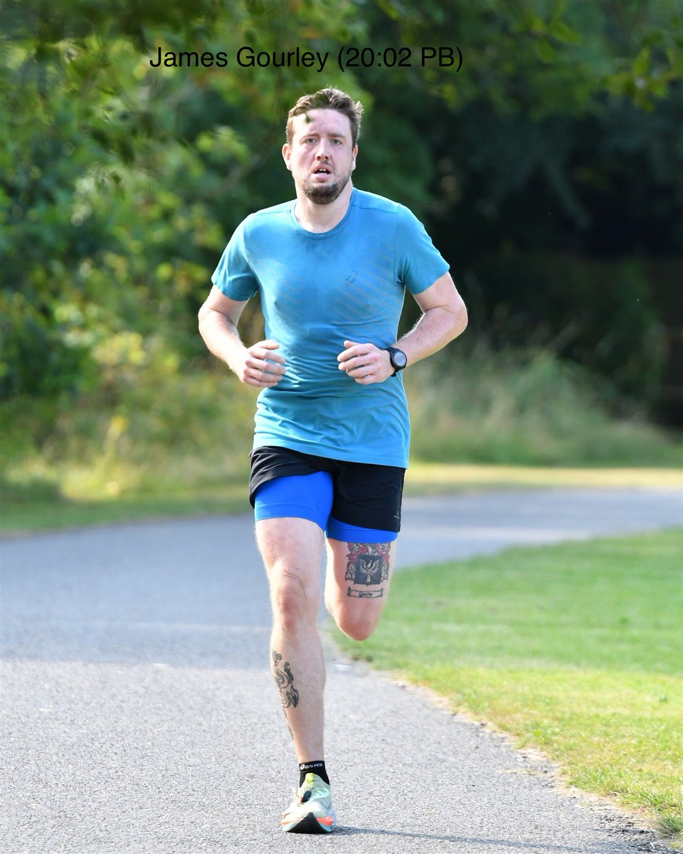 antrim_parkrun's tweet photo. 213 participated in event 354 in warm weather! 
Cathy Hood recorded her 300th parkrun. Run-Anon stalwart Aidan O’Neill joined the 250 Club. @TJMcEvoy joined the same club, and wife Sarah recorded her 150th. Joanna Campbell, Gillian McGookin, and Ciaran McKeown joined the 25 Club. https://t.co/hVcWuOScI0