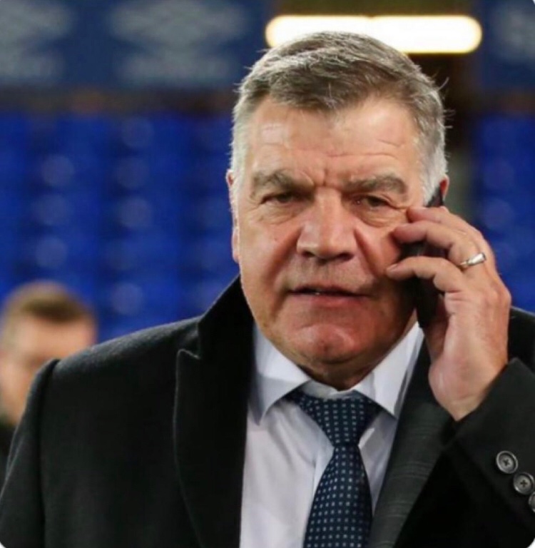 Coops1609's tweet photo. @PlanetFPLPod “I told you Malcolm that Ajax tippy tappy shit doesn’t work” https://t.co/nNbwxSEDZa