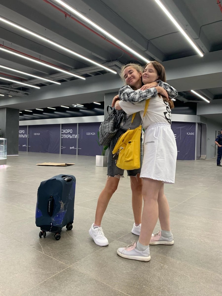 almost two years ago we were chilling on streams till 6am, and now we finally met in person! <a href="/hyriebdnf/">HD SVETA</a> 🧡