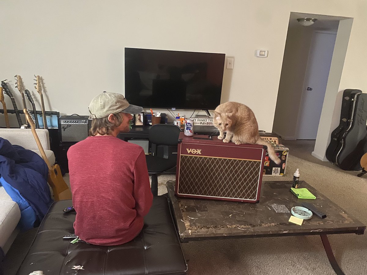 ToMI_WithLove's tweet photo. Post birthday spam.  Thanks for playing music with me.  Love you all https://t.co/CeQVJfKALX