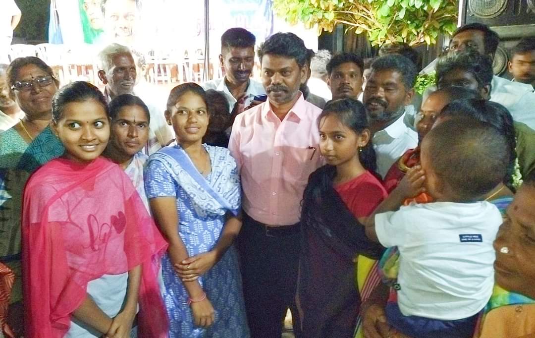 SVallvan's tweet photo. நாமக்கல் எலச்சிப்பாளையத்தில் தாய்மார்களின் தங்கமகன்.. 🔥🔥 https://t.co/N3NX3bhmd1