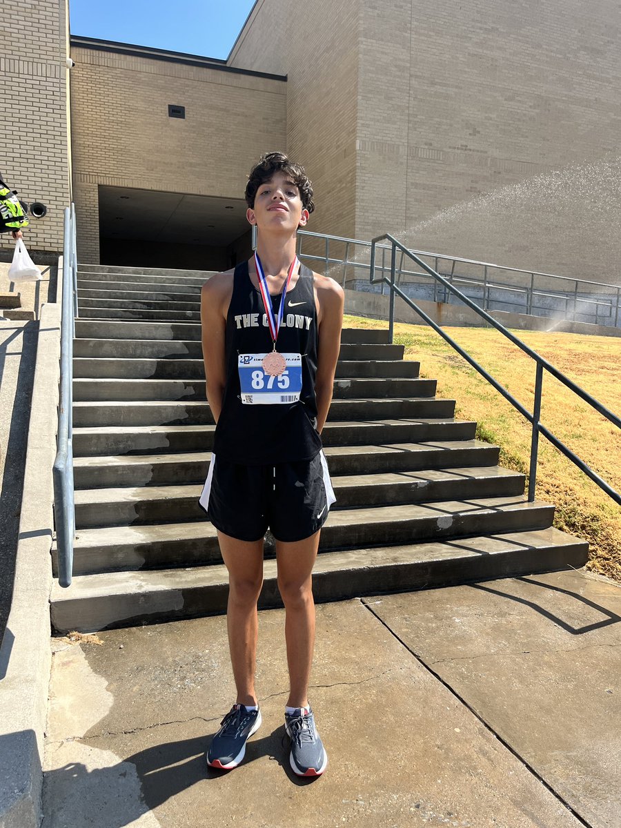 iselarussell's tweet photo. Way to go TCHS XC. Meet #1 in the books: Russell Creek.  @TCTrack_XC @TheColonyHS #OneLISD @Russell_SSP https://t.co/N2YOrSaItC
