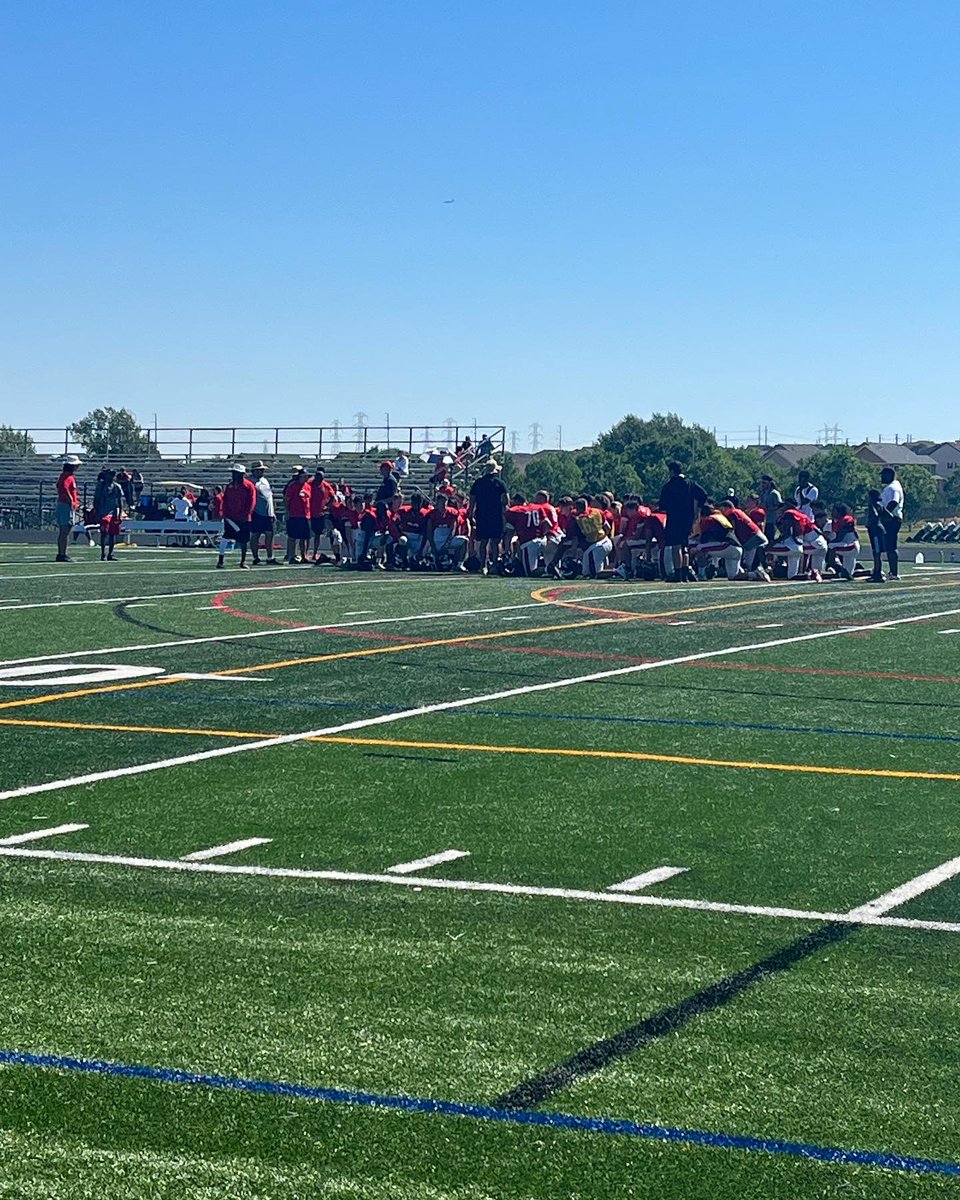 chencrew04's tweet photo. Beautiful morning for some football!! #chencrew #eaglecrestraptors #raptorsfootball #raptorssportsmedicine #raptorsathletics #footballseason #ATlife https://t.co/wqWAdlopDi