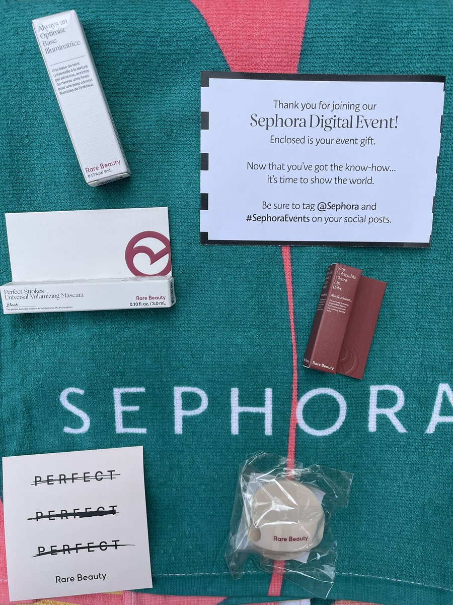 gomezsversion's tweet photo. omg thank you @Sephora !!! this is the cutest ever! #SephoraEvents https://t.co/UTGqTWrxgk