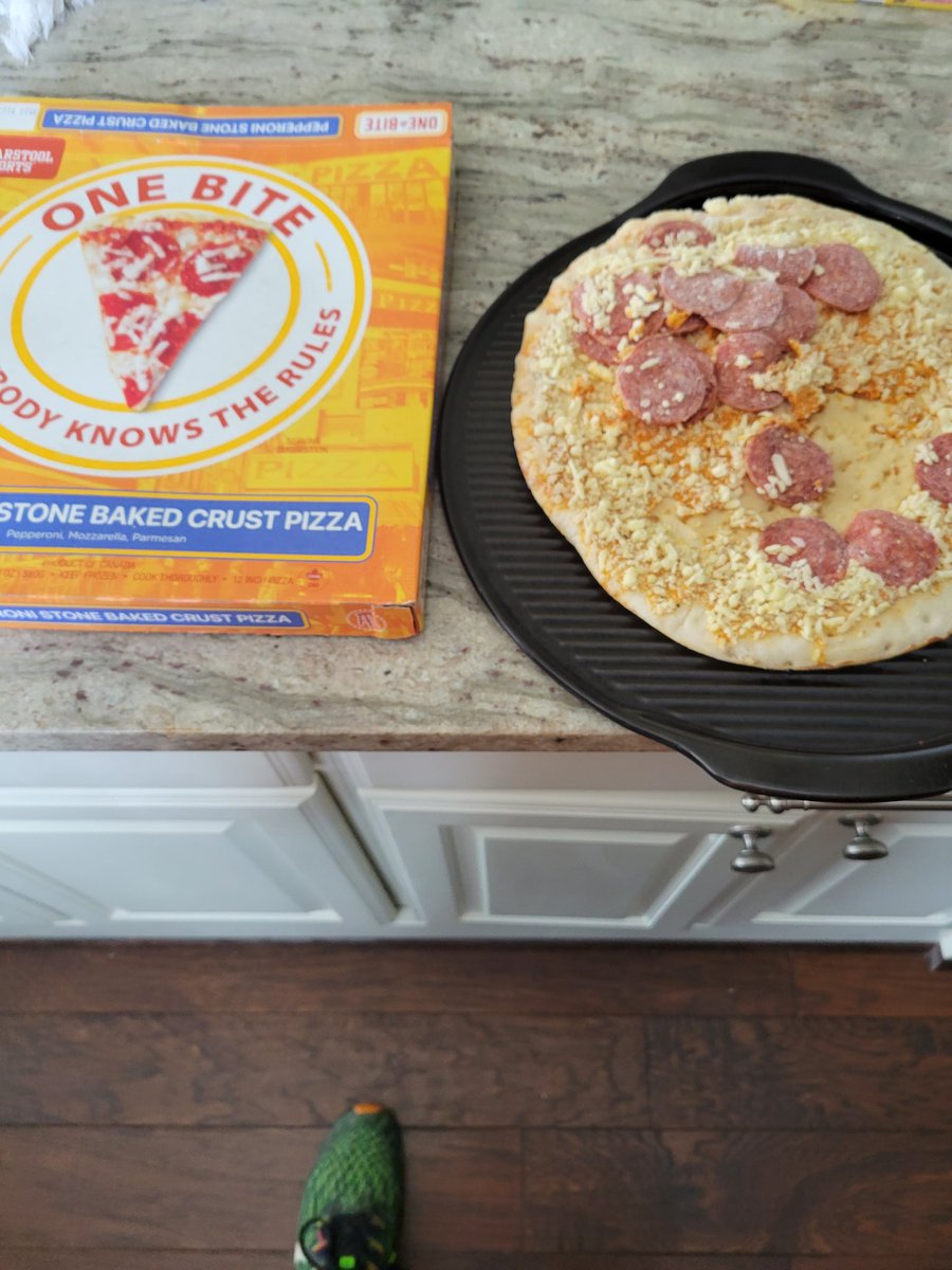 spnewkirk's tweet photo. #OneBite @stoolpresidente https://t.co/uxjacJKi0f