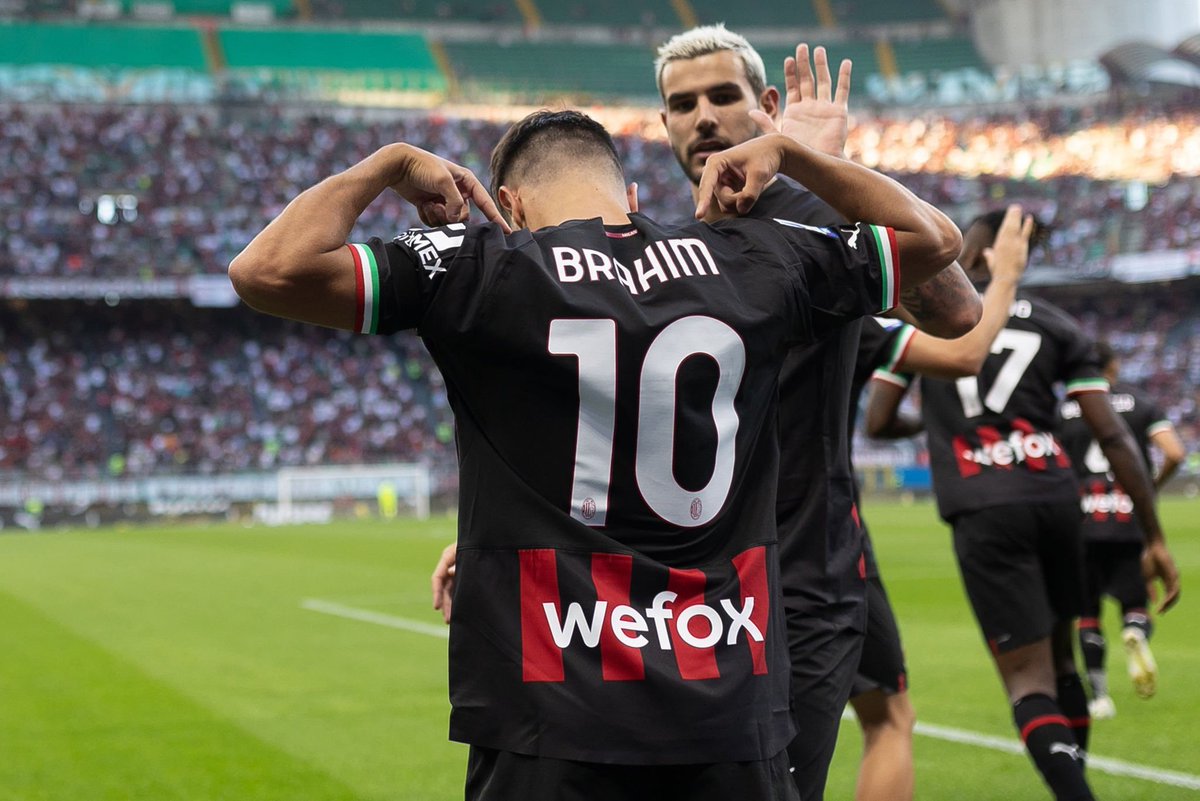 SiaranBolaLive's tweet photo. FT #SerieA
Milan 4-2 Udinese
(Theo Hernandez 11', Ante Rebic 15', 68', Brahim Diaz 46'---Rodrigo Becao 2', Adam Masina 45+4')

Milan Comeback!! https://t.co/CwSXeQIEg8