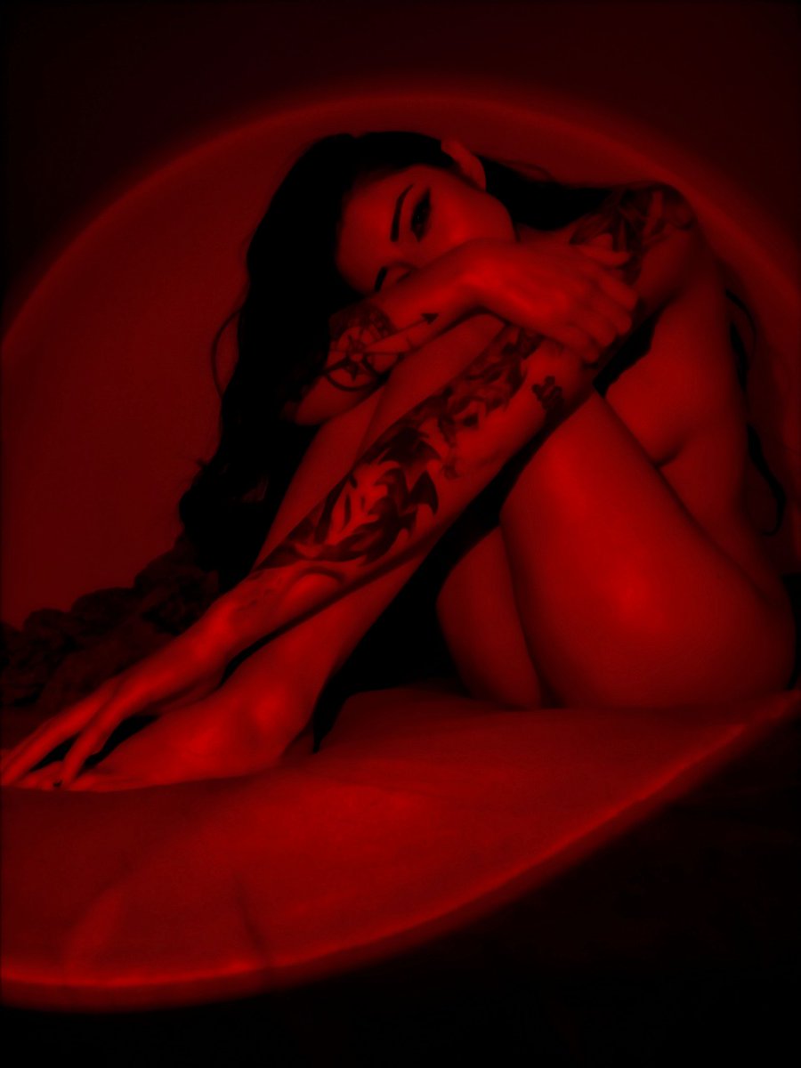 bbasrt10's tweet photo. Hello I hope you are well here new content in only fans... https://t.co/DSYZjU4AgR and you can go see me in cb https://t.co/qdSvngJB5d I wait for you https://t.co/zDQenBBZ7E