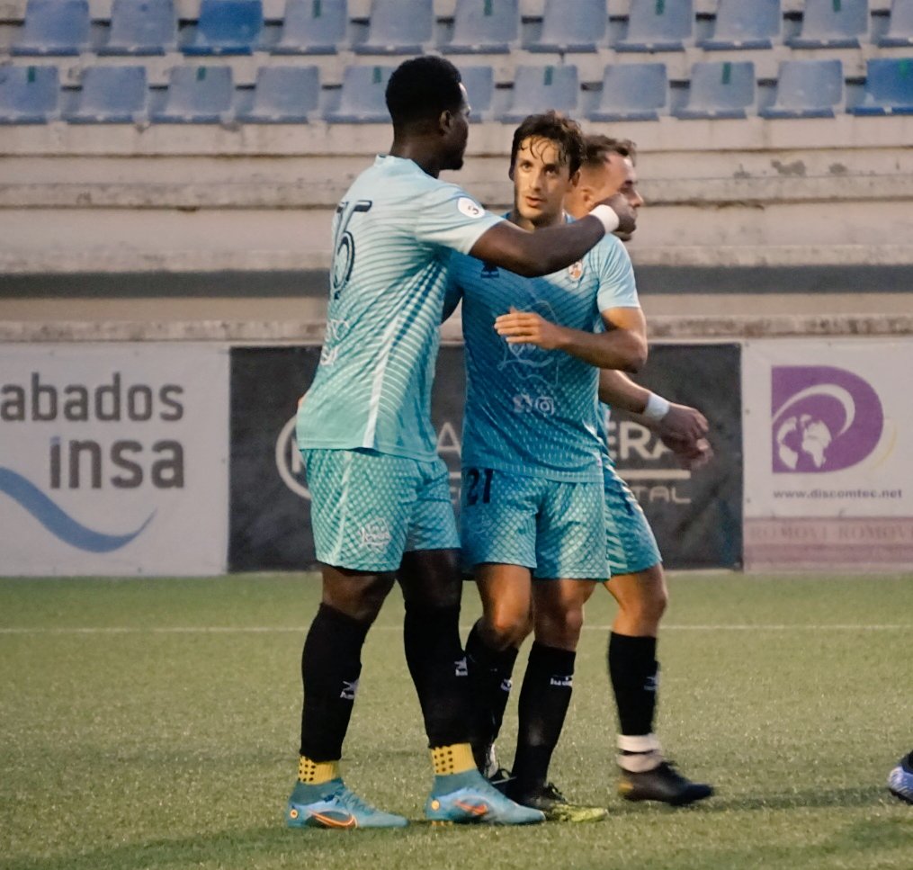 Atzeneta_UE's tweet photo. ⏱️ 37' | GOOL GOOL GOOOL GOOOL GOOOL GOOOL GOOOL GOOOL GOOOL GOOOOL GOOOOL GOLAZOOOOO DE @EkediSteve 

@ontinyent1931cf 0️⃣-2️⃣ #AtzenetaUE

#PassioTaronja

#UnPobleUnEquip 🧡 https://t.co/hwavP5X38V