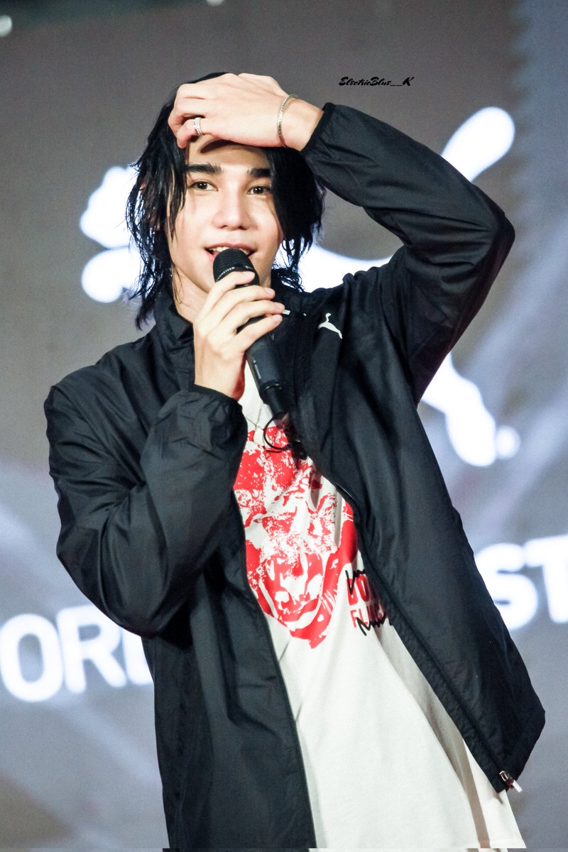 ElectricBlue__K's tweet photo. พี่เจฟฟฟ...พี่เจฟฟฟ...😍😍
#PUMATHAILAND 
#PUMACATTH 
#jeffsatur https://t.co/0HETj5mtYL