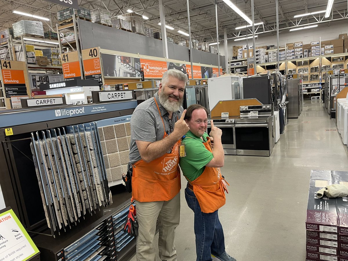 MDep26's tweet photo. Always a great opening meeting when double J shows up! When I ended with “give me 2 claps and a Ric Flair”, double J gave me 3 claps! Oh it’s gonna be a great day at 3008! #rockstars3008 #northlandpride #great3008
@CampSweenScott 
@andrewschilli 
@MOriahD1977 https://t.co/k1mWuUv6jb