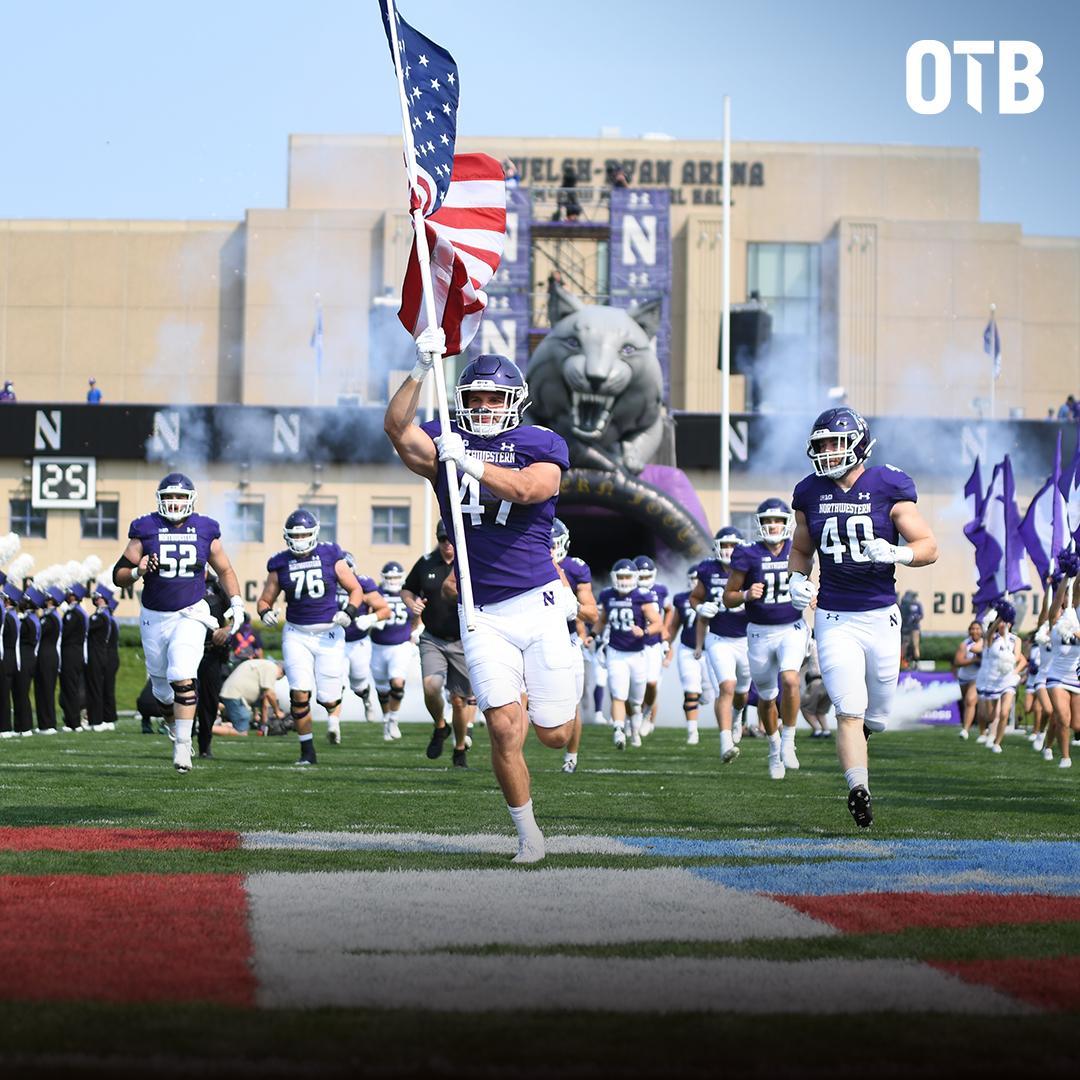 offtheball's tweet photo. Experience the thrill of American Football and the pageantry that comes with it! | 🚨

Like and share this post for a chance to win TWO TICKETS to the Aer Lingus College Football Classic on Saturday, August 27th! | 🏈 

@VisitDublin | #VisitDublin | #TouchdownDublin | @cfbireland https://t.co/sknXazOX77