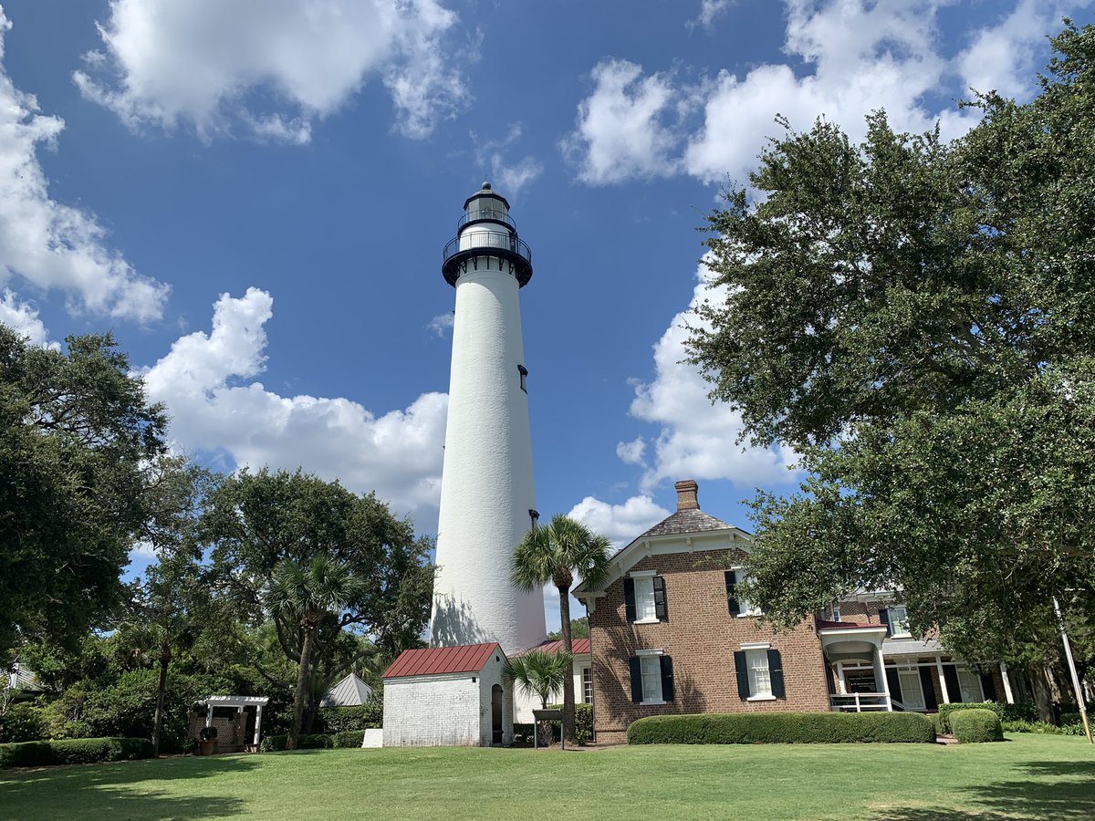 FlintBatterton's tweet photo. Summer Day in #Georgia https://t.co/lzz8xZGc7p