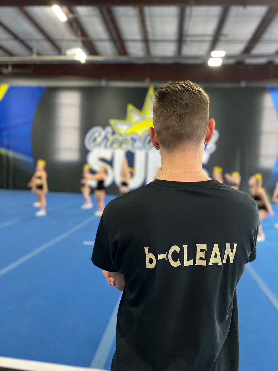 ca_denverco's tweet photo. Thank you, @8rendanCF, for coming in to spend some quality time with a few of our teams! Choreo-floreo is on-point and going to scorch the mat! โ๏ธ๐ฅ
#CheerCentralSuns #Season22 #OutOfThisWorld #ChoreoFloreo #BClean https://t.co/TIYqaWKAgr