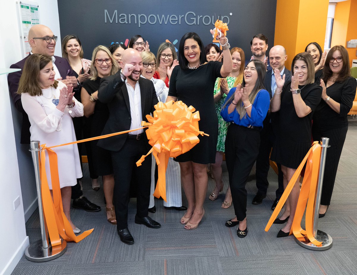 mofloresb's tweet photo. 🇵🇷 Esta semana estuvimos reinaugurando nuestra oficina en San Juan #PuertoRico, reconocimos y celebramos logros extraordinarios y presentamos nuevos servicios con nuestras marcas #Experis y #TalentSolutions

¡Muchas felicidades equipo! ⭐️

#WePowerTheFutureOfWork https://t.co/ELaUe0QY2V