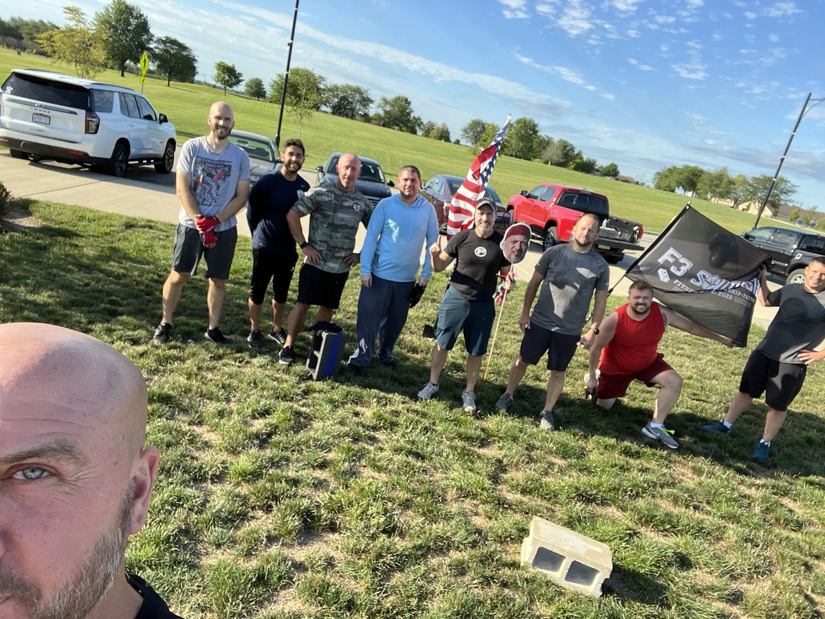 F3Southsid3's tweet photo. 9 PAX at #theWoodsh3d this morning for a #PackageHandler beatdown!  Welcome #ElmurFudd, #FloppyDisc and #MiltonBradley to the #Southsid3!   #StrongerTogether #F3 https://t.co/0ytdDzAdWS