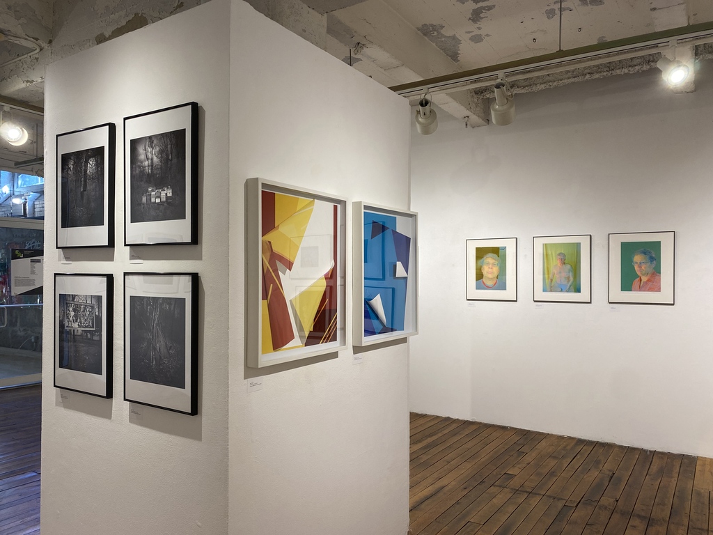 Photo Resource Center 📸 (@prcboston) on Twitter photo "EXPOSURE 2022 takes photography to unexpected places" —Mark Feeney, <a href="/BostonGlobeArts/">Boston Globe Arts</a>
Read the full article on our website: prcboston.org/wp-content/upl…
On view til 9/5 at <a href="/Fortpointarts/">Fort Point Arts Community</a>, 300 Summer St Boston.
Hours: Th-Sun 12-6pm. Thank you Mark, & <a href="/edelmangallery/">Catherine Edelman Gallery</a> & our artists. "EXPOSURE 2022 takes photography to unexpected places" —Mark Feeney, <a href="/BostonGlobeArts/">Boston Globe Arts</a>
Read the full article on our website: prcboston.org/wp-content/upl…
On view til 9/5 at <a href="/Fortpointarts/">Fort Point Arts Community</a>, 300 Summer St Boston.
Hours: Th-Sun 12-6pm. Thank you Mark, & <a href="/edelmangallery/">Catherine Edelman Gallery</a> & our artists.