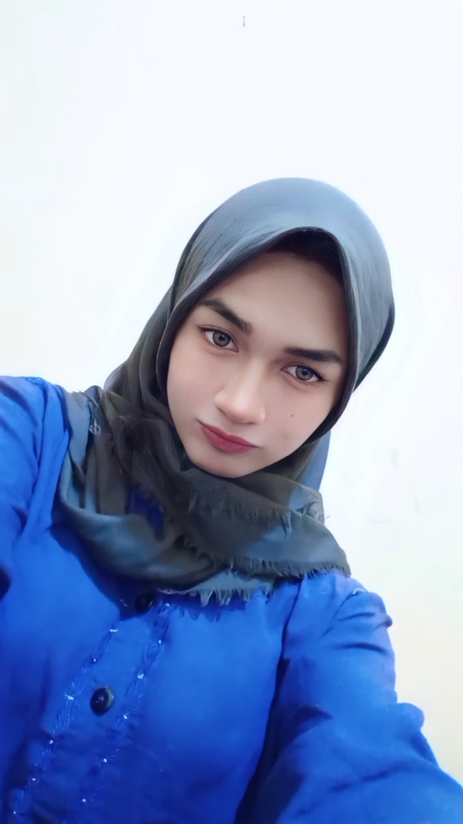 kiranacder97's tweet photo. Malam 😊👋
#cderjilbab #wariatoketgede #waria #cderindonesia #cdermuslimah #cderbekasi #cowocantik #banci #cderbekasi https://t.co/vFsCWIQHwq