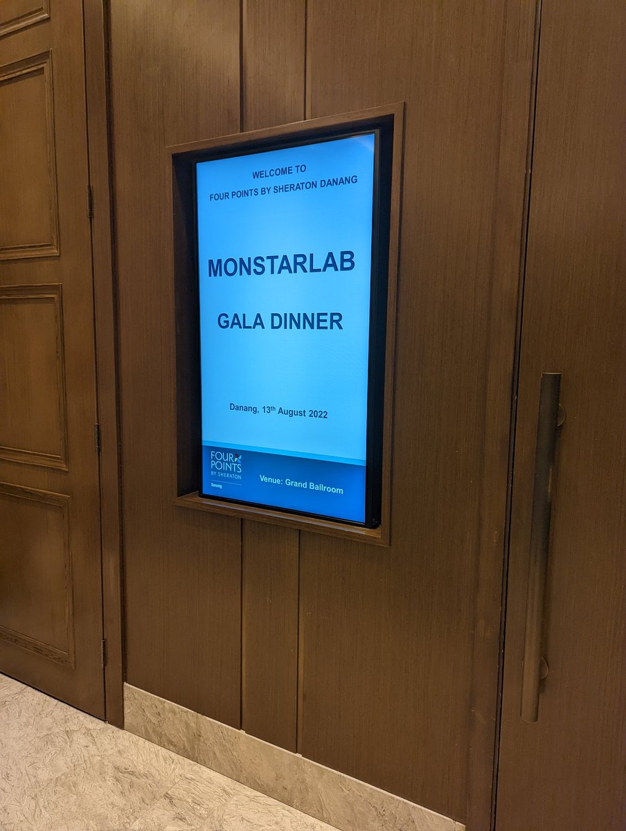 KanakoTropical's tweet image. パーティーに参加させてもらいましたー！活気があってみんなすごく楽しそうでめちゃめちゃ刺激受けまくり😍
食事も美味しかった🍴
ありがとうございました😊
#モンスターラボ
#monstarlab
#ベトナムの社員旅行
#ハノイから
#久しぶりに友人とも再会