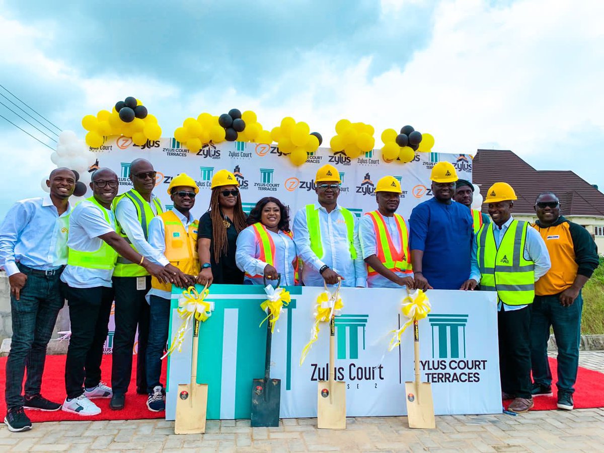 alakeoflagos's tweet photo. Here goes the grand launch #ZylusCourtPhaseII 😍😍

This is the beginning of something extraordinary and you can be part of the first set of smart investors to own plots of land at Zylus Court Phase II or units of the 3bedroom Terraces with BQ.

Ibeju-Lekki is ready for you 👌 https://t.co/s45YpDNa4S
