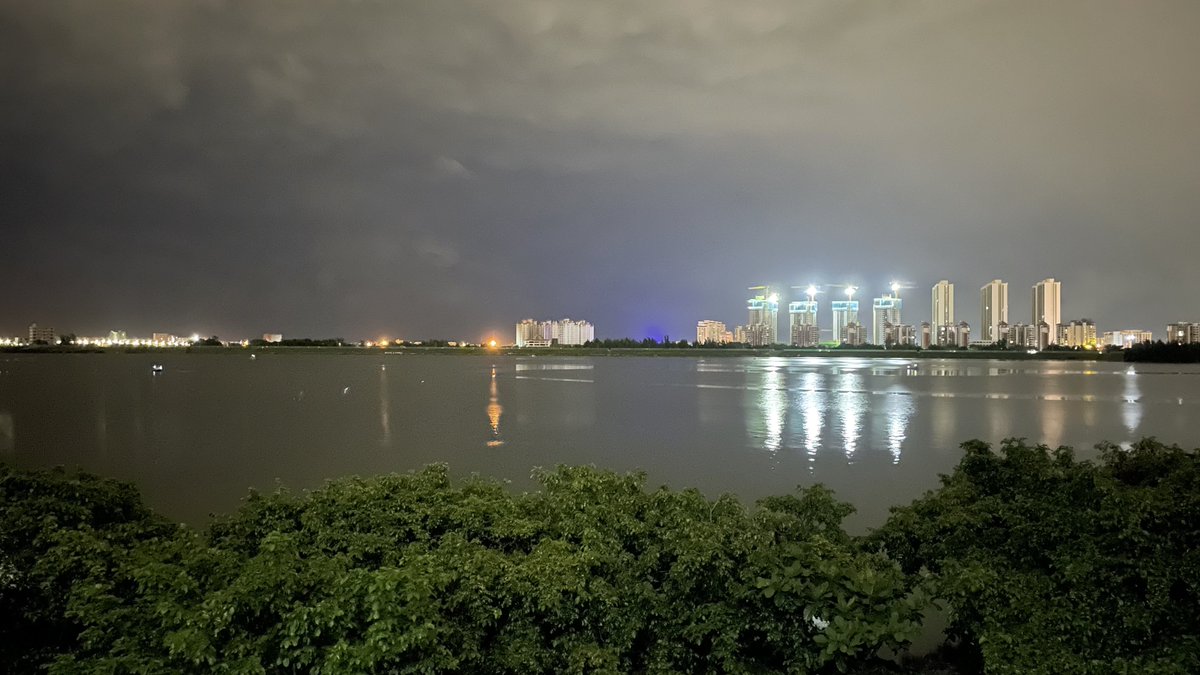 XxxQBt's tweet photo. 海口有人一起相约夜跑吗 https://t.co/0Jp1AiOGJm