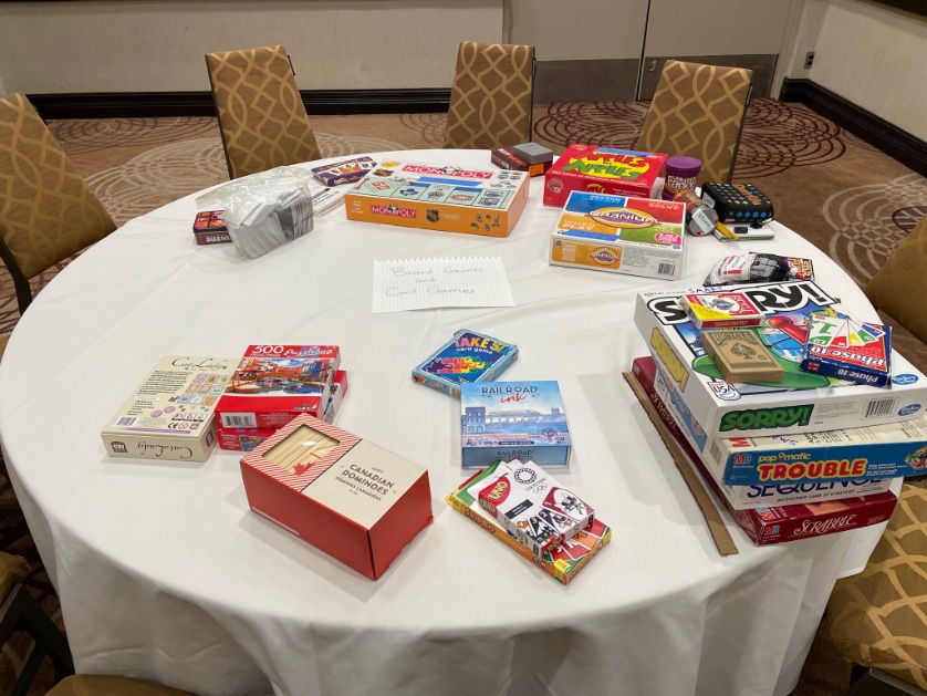 TeachEarp_'s tweet photo. Goooooood morning @EHConCanada!! Need a break and chill space during the con? Come in over to Earper Experience in Osgoode F. We have games, crafts, the @earpitforward project, chairs, outlets to charge things, and a great crew of people ready to hang ☺️ #EHCon2022 https://t.co/Rfu6JwLHdC