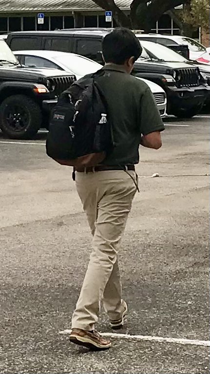 Canon1DM4's tweet photo. Congrats to my son as a Senior and driving to school on his own !
#JesuitHighSchool #AMDG #MenForOthers #NervousDad @JesuitTampaFL https://t.co/UtoXcLNMKO