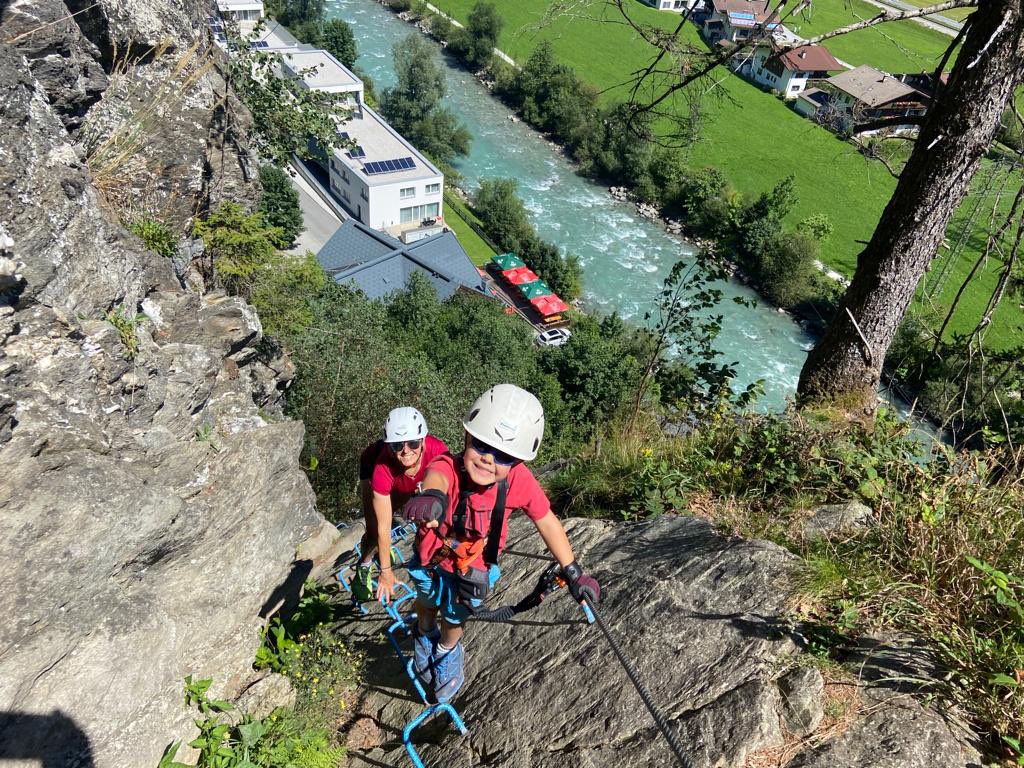 Alexieshaw's tweet photo. As a new teacher I have found it hard to switch off during the summer as half my mind is on the planning I have to do, the classroom to sort, the books to read etc But there is nothing quite  like scaling a vertical rock face with your 6 yr old to really focus on the here n now!! https://t.co/hADutwaCpV