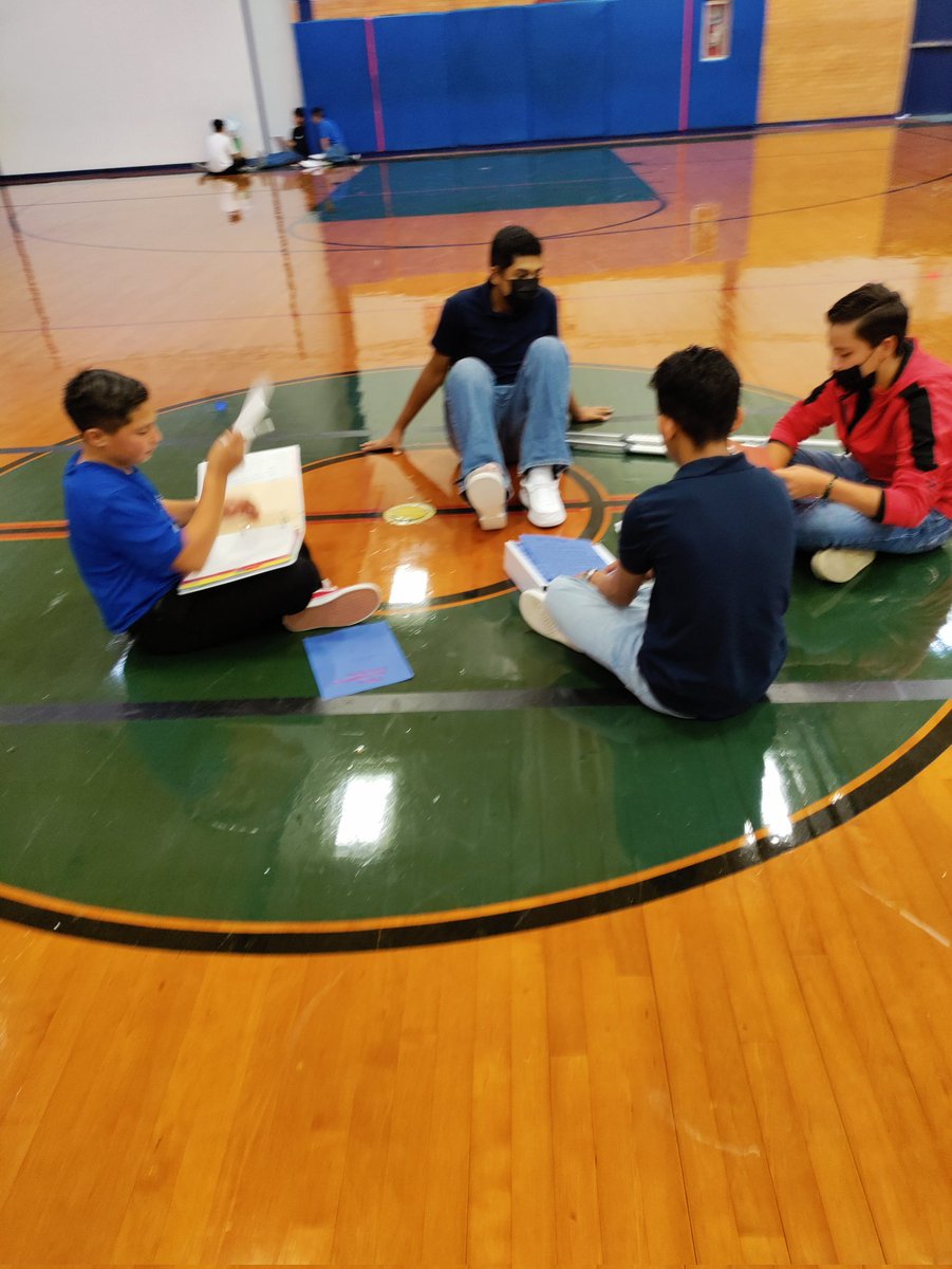 CJHS_AVID's tweet photo. Eighth grade AVID doing what they do best, sharing and caring! Bio Poem mini group share! #BeAVID @ClintJHS @msrojas_CCR @AVID4College @ClintISD https://t.co/JKPeLyjtul