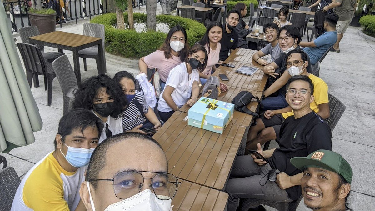 MapAmorePH's tweet image. the treat #UPRIYouthMappers 🎂, and cheers  🥳  to our special benefactor. 😉 

Best wishes for all #OpenStreetMap  folks were shared in this impromptu interview: youtu.be/-tO8Pu9sp1E

#OpenStreetMap18 #Philippines (2/2)