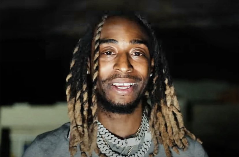 UrbanPapers_'s tweet photo. 4 personnes ont été arrêtées pour le meurtre de Money Gang Vontae. Il a été tué en juin dernier à New-York. Les 4 personnes l’ont poursuivi jusque dans une pharmacie pour voler sa chaîne et l’ont abattu. https://t.co/wB3wxsLMJo